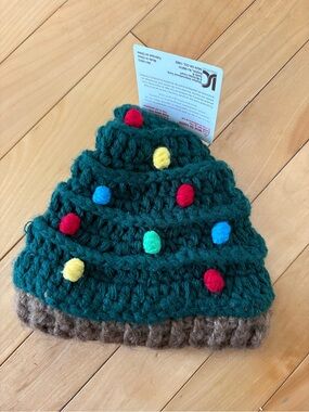 Christmas knit hat toque Xmas Tree with pom poms NWT baby newborn 0-12m
